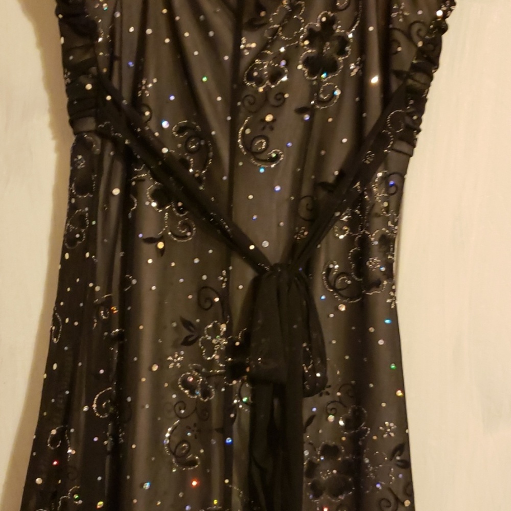 Deb prom Dress black and sparkly - Picture 7 of 8